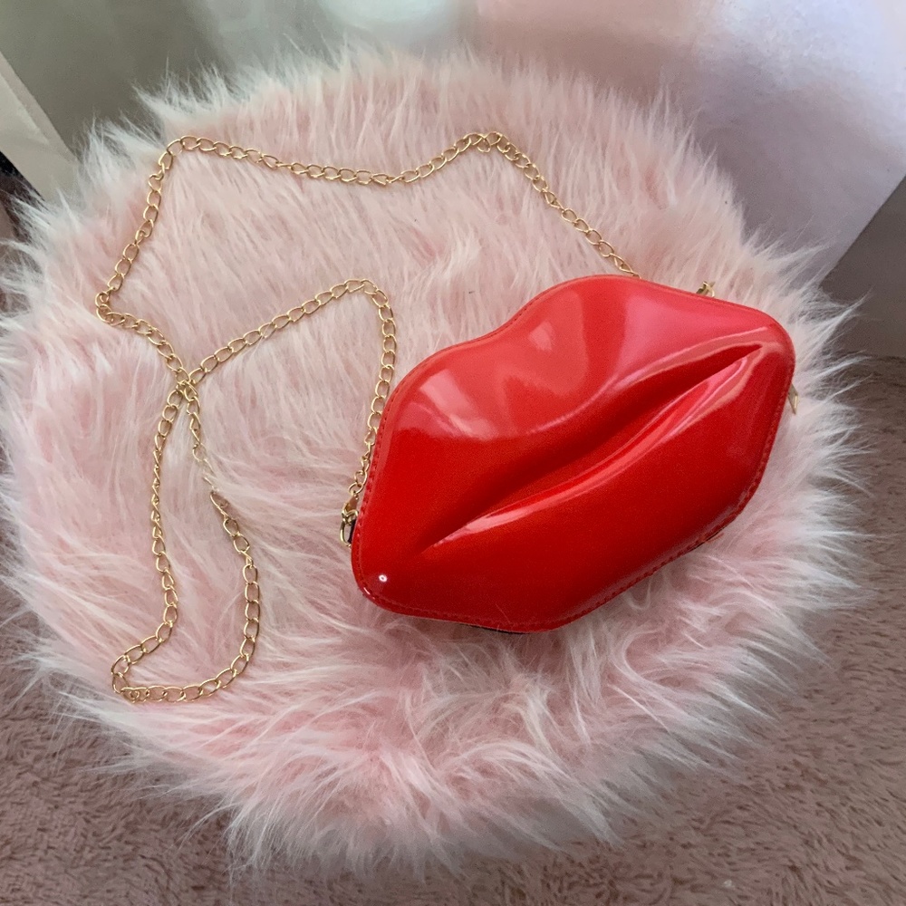 Red Lip purse